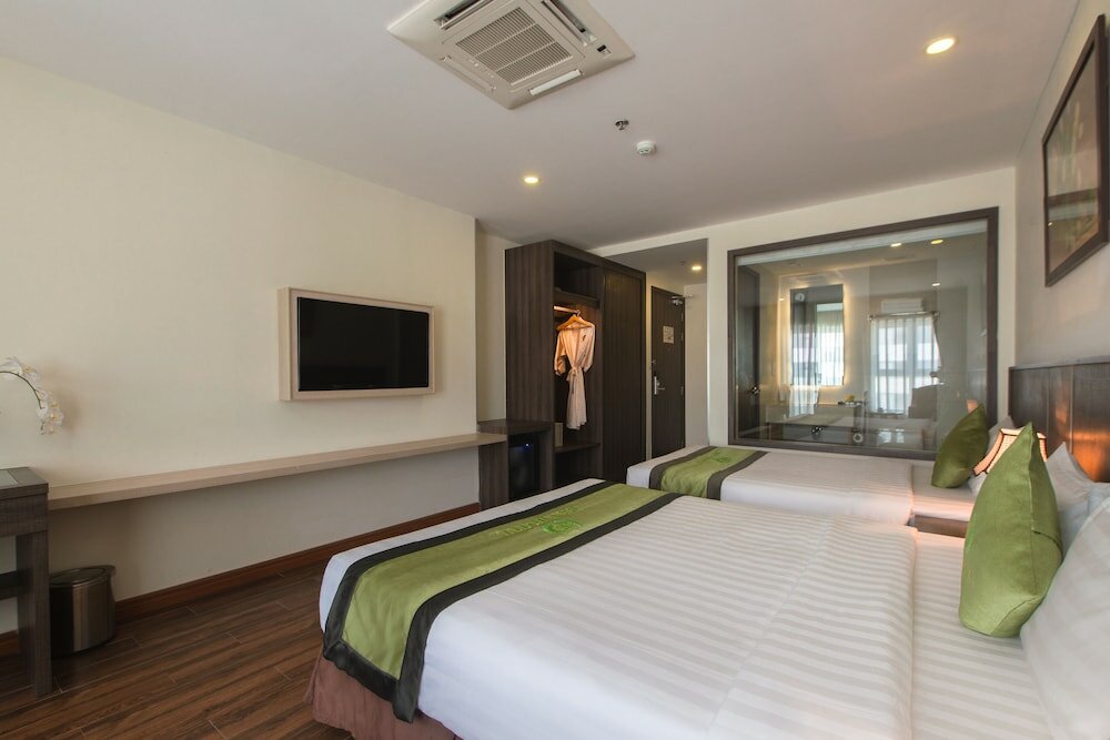 Фото Green Lighthouse Hotel