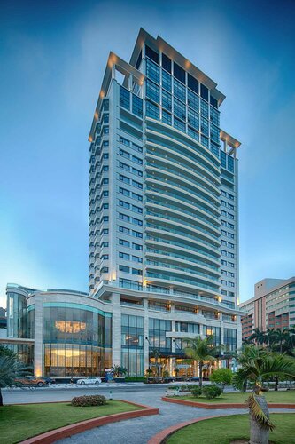 Гостиница Wyndham Legend Halong Hotel в Провинции Куангнинь