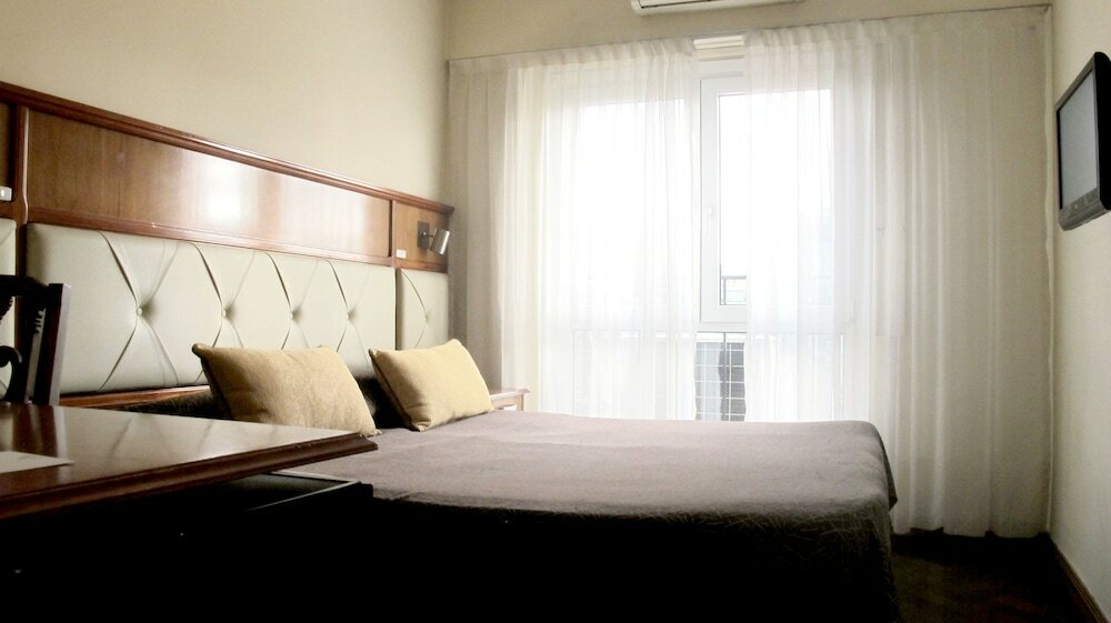 Фото Embajador Hotel