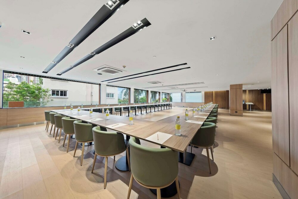 Фото Golden Tulip Mandison Suites