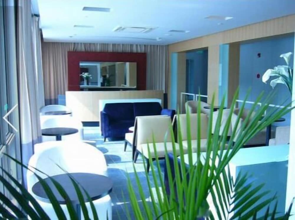 Фото Jinjiang Inn (Nanjing Zhongfu Road Metro Station, Jianing Road)