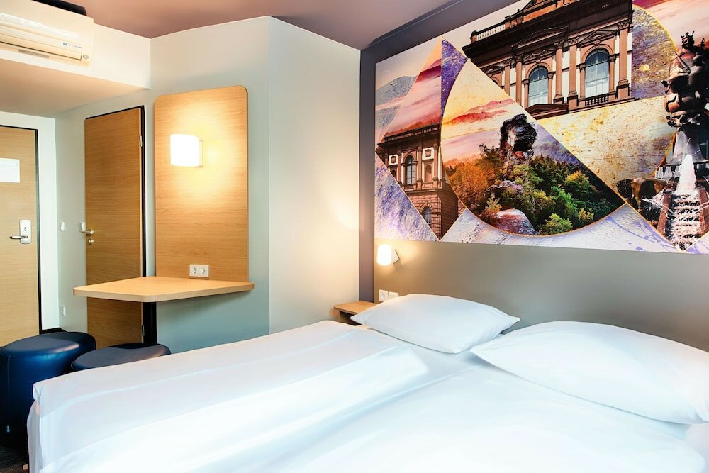 Фото B&b Hotel Kaiserslautern