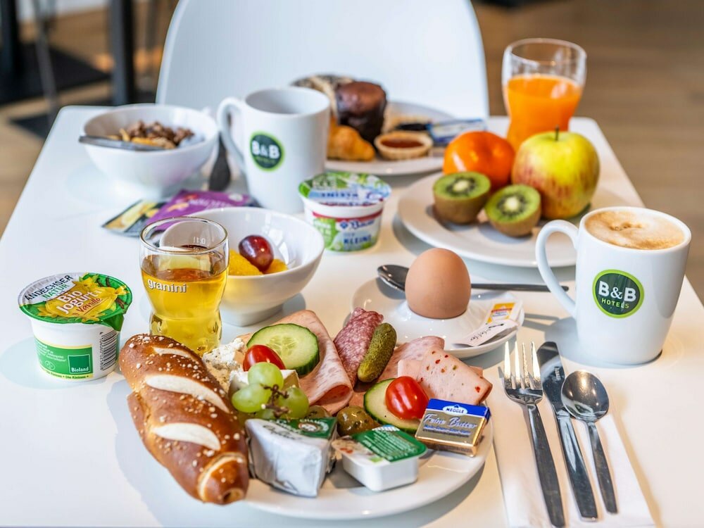 Фото B&b Hotel Schweinfurt-City