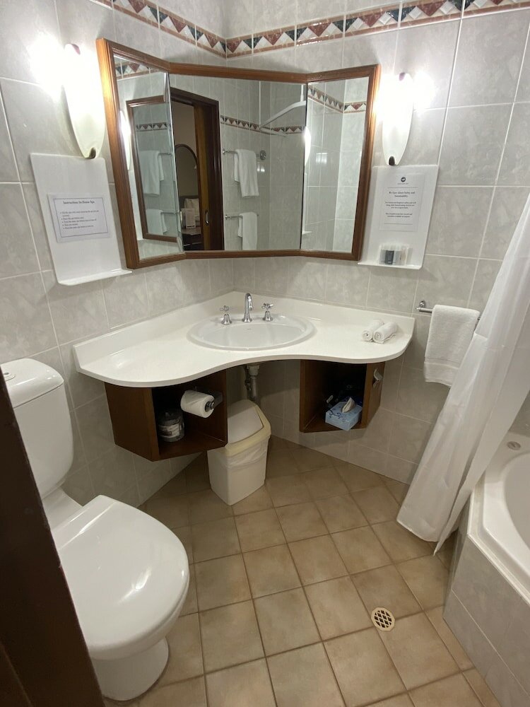 Фото Adelaide Inn