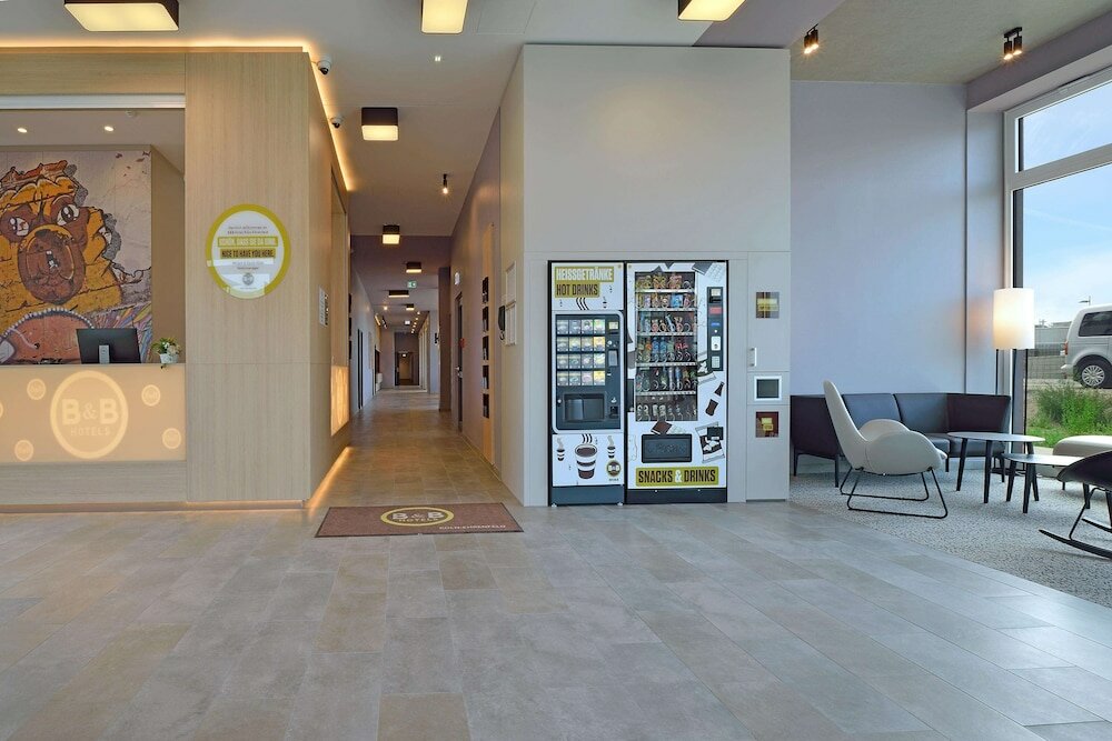 Фото B&b Hotel Köln-Ehrenfeld