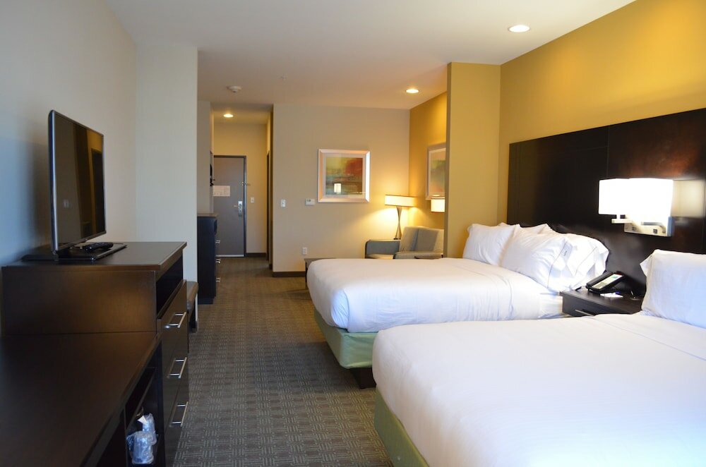 Фото Holiday Inn Express & Suites Austin South, an Ihg Hotel