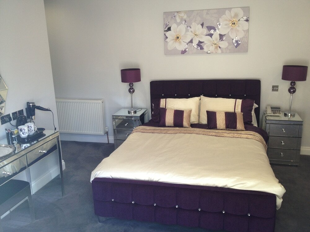 Фото New Westcliff Hotel