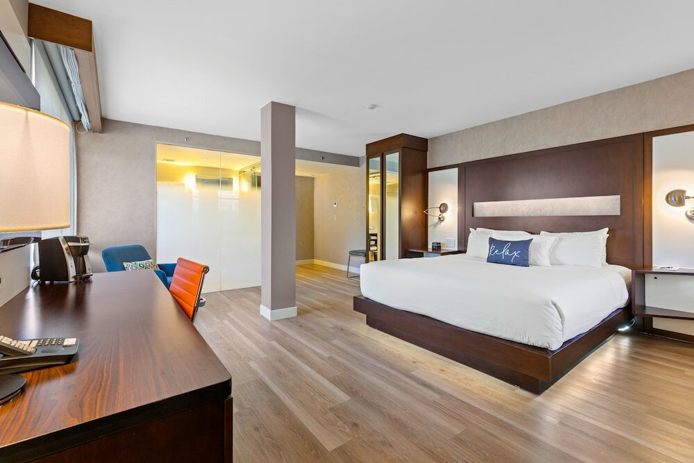 Фото J House Greenwich