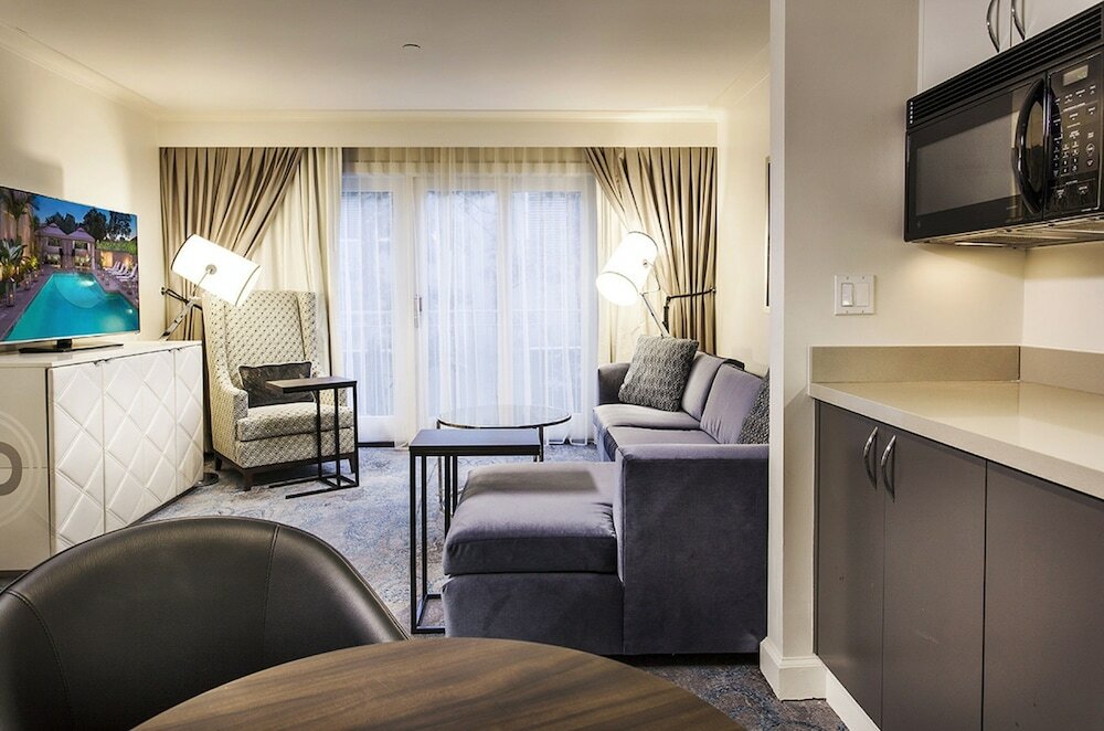 Фото Hotel Amarano Burbank - Hollywood