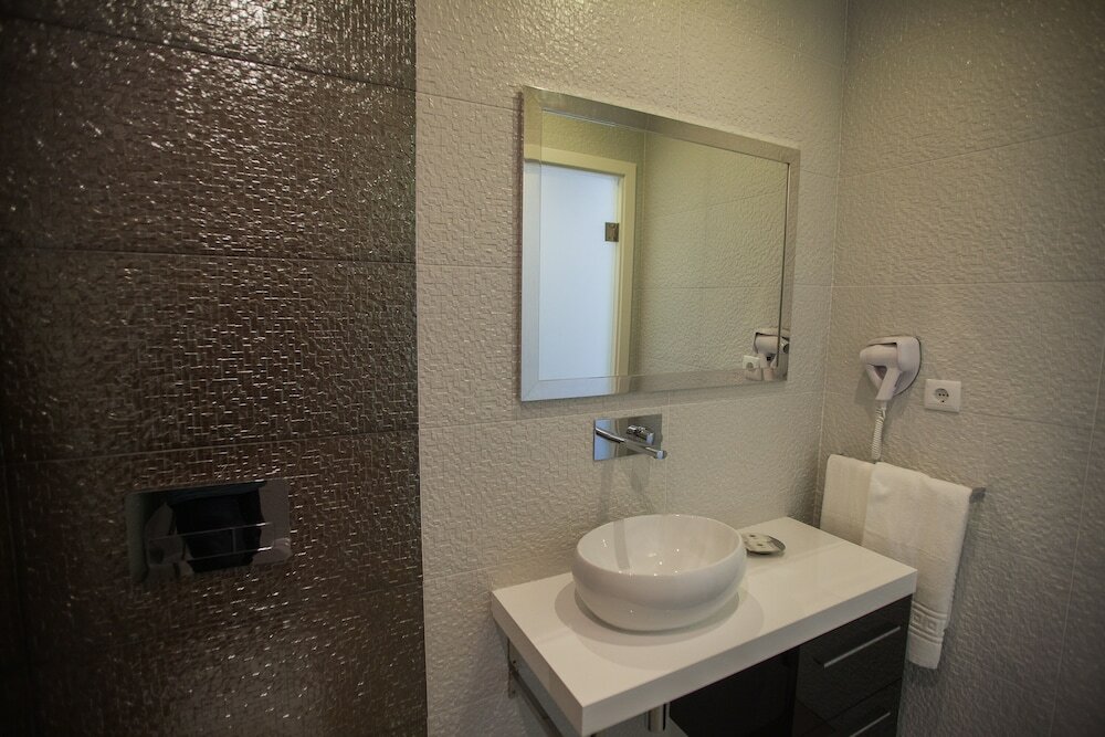 Фото Thomar Story