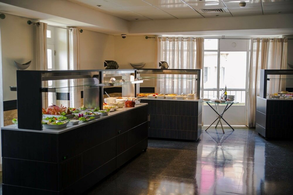 Фото Hotel Continental Luanda