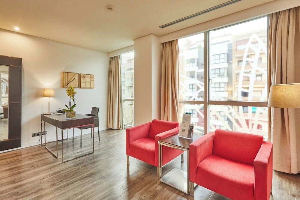 Фото Hotel Silken Puerta de Valencia