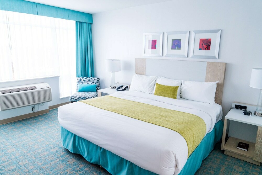 Фото Coast Hotel & Convention Centre Langley City