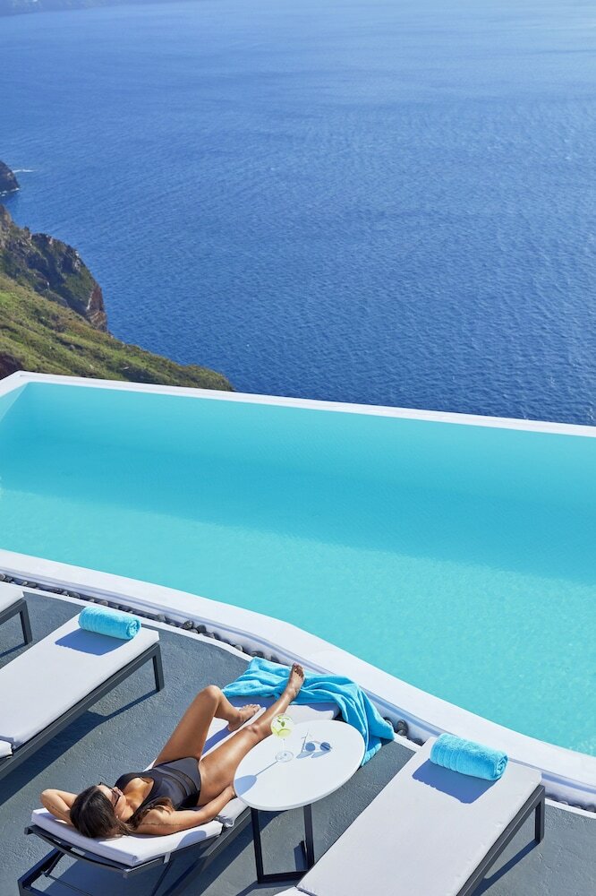 Фото Cosmopolitan Suites