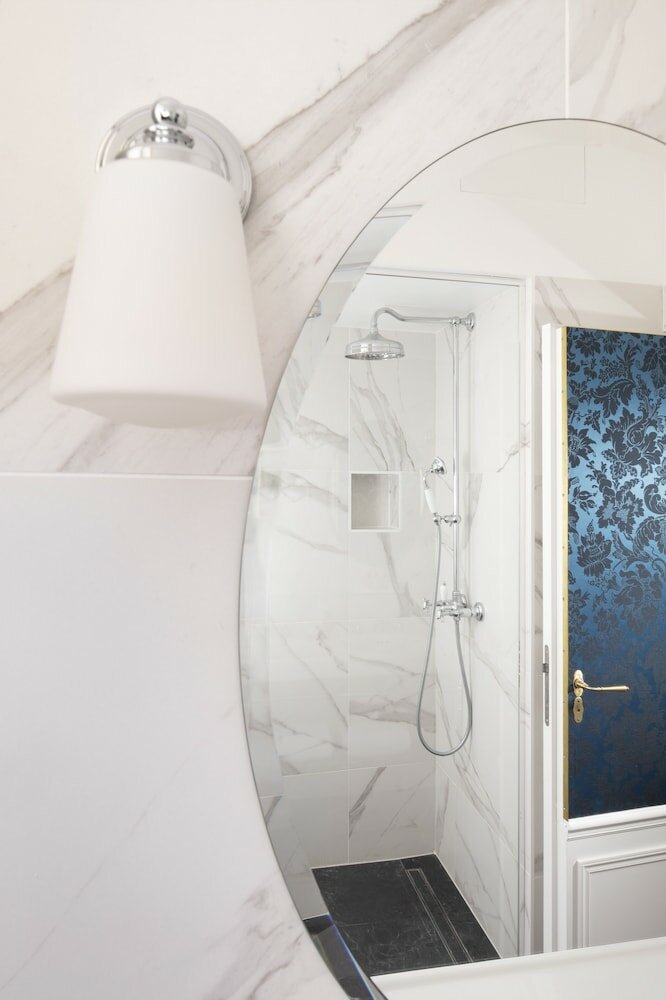 Фото Odeon Hotel