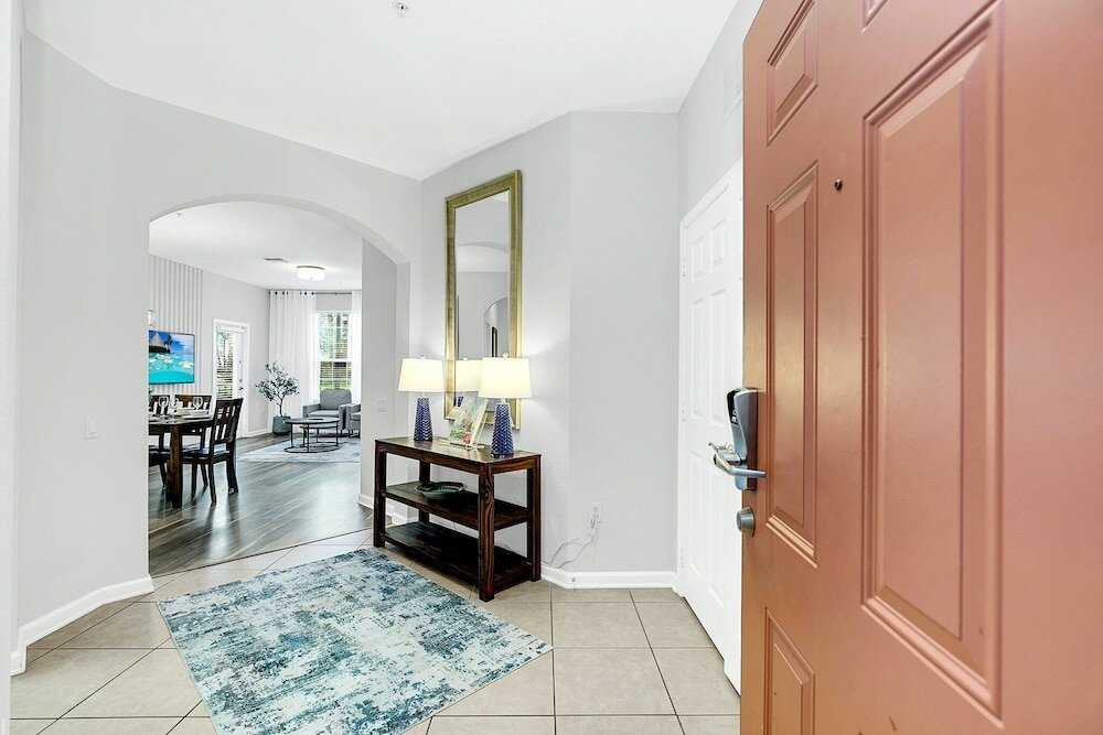 Фото 4862 Cayview Ave № 110