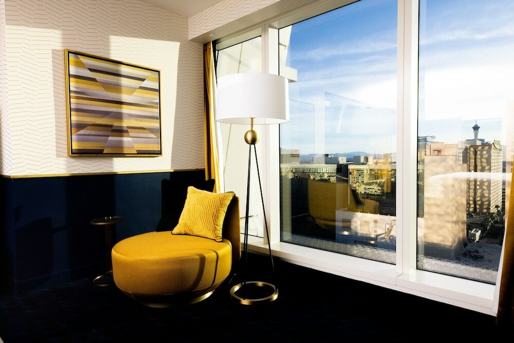 Фото Circa Resort & Casino