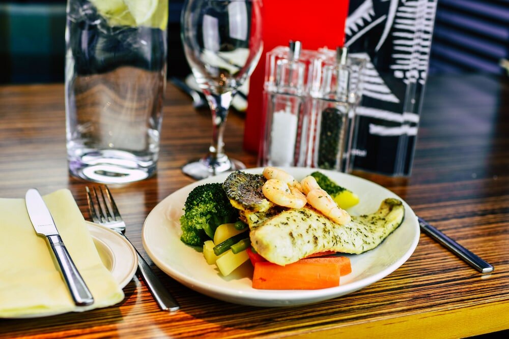 Фото The Dutch Mill Hotel