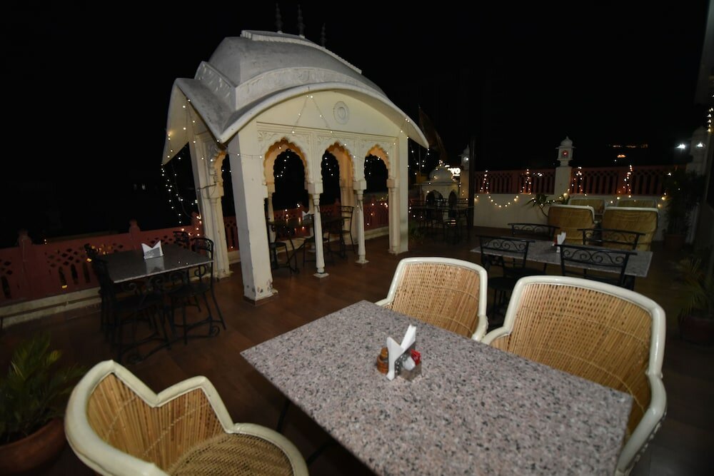 Фото Hotel Vaishnavi