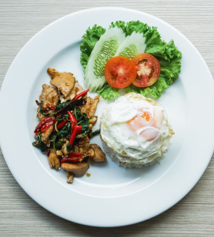 Фото Three Sukhumvit Hotel