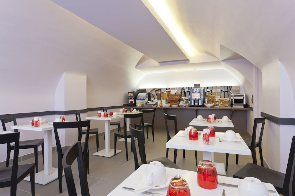 Фото Libertel Gare Du Nord Suède