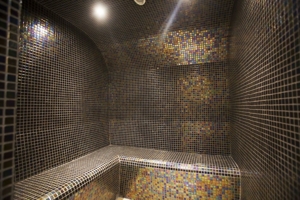 Фото Lansbury Heritage Hotel