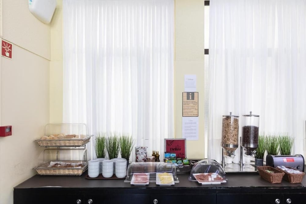 Фото Hotel Universal