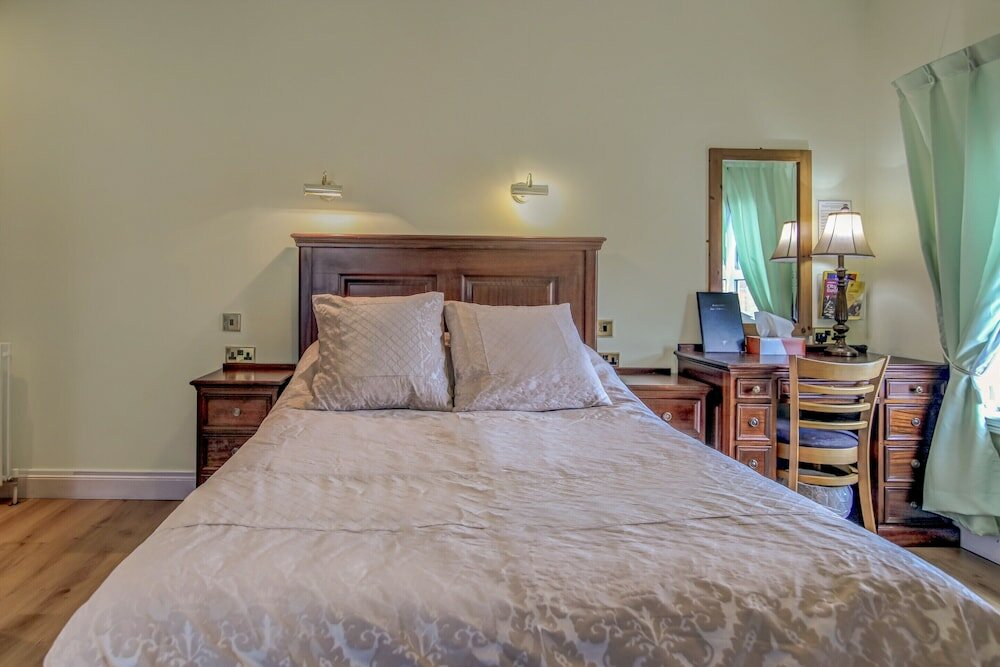 Фото Oyo Avenue House