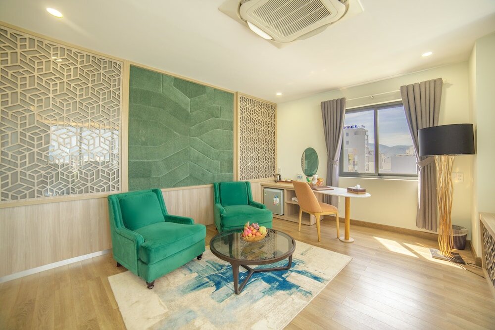 Фото Lake View Hotel