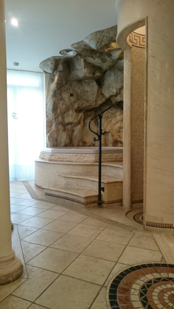 Фото Grand Hotel Vesuvio