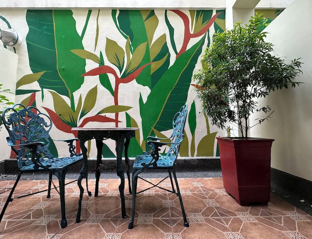 Фото Lee Boutique Hotel Tagaytay