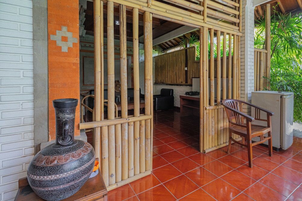 Фото Puri Mango Hotel