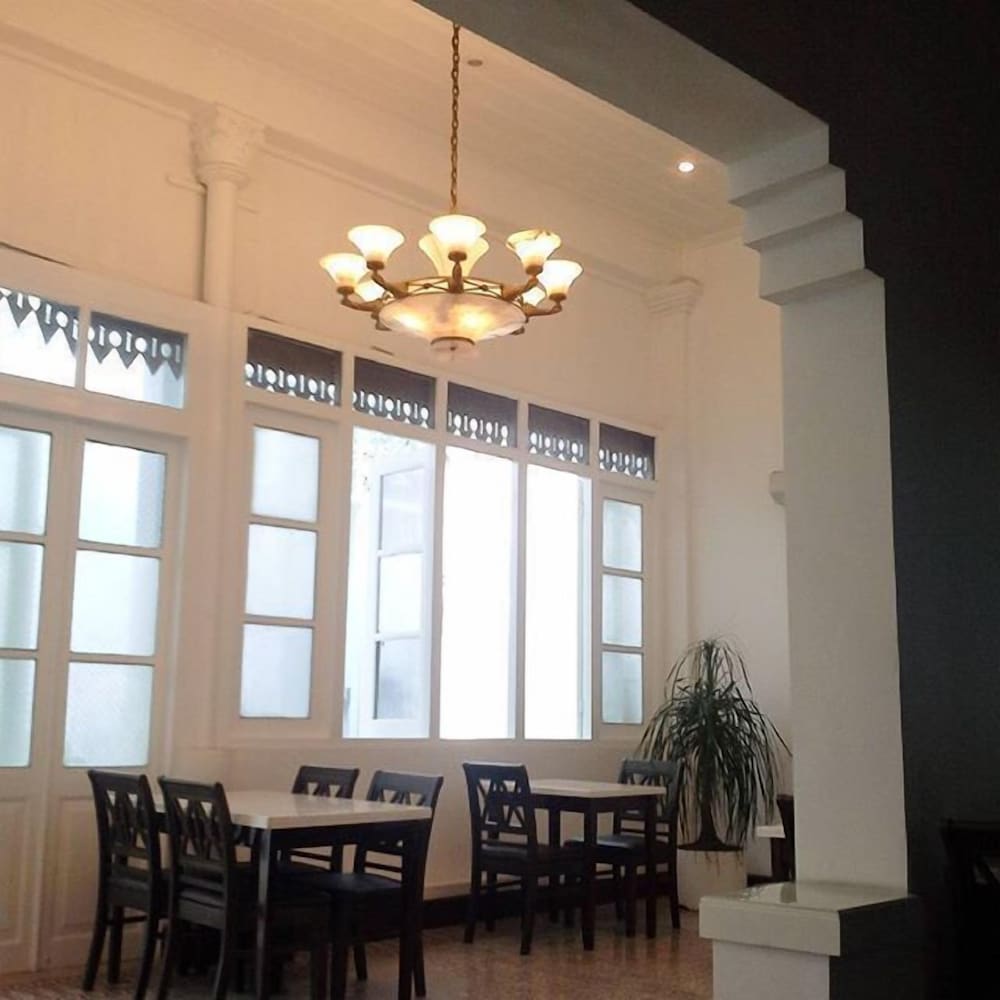 Фото The Alimar Hotel