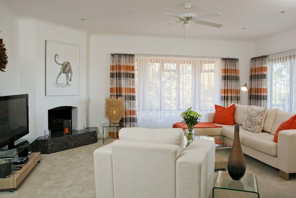 Фото At Winkfield House