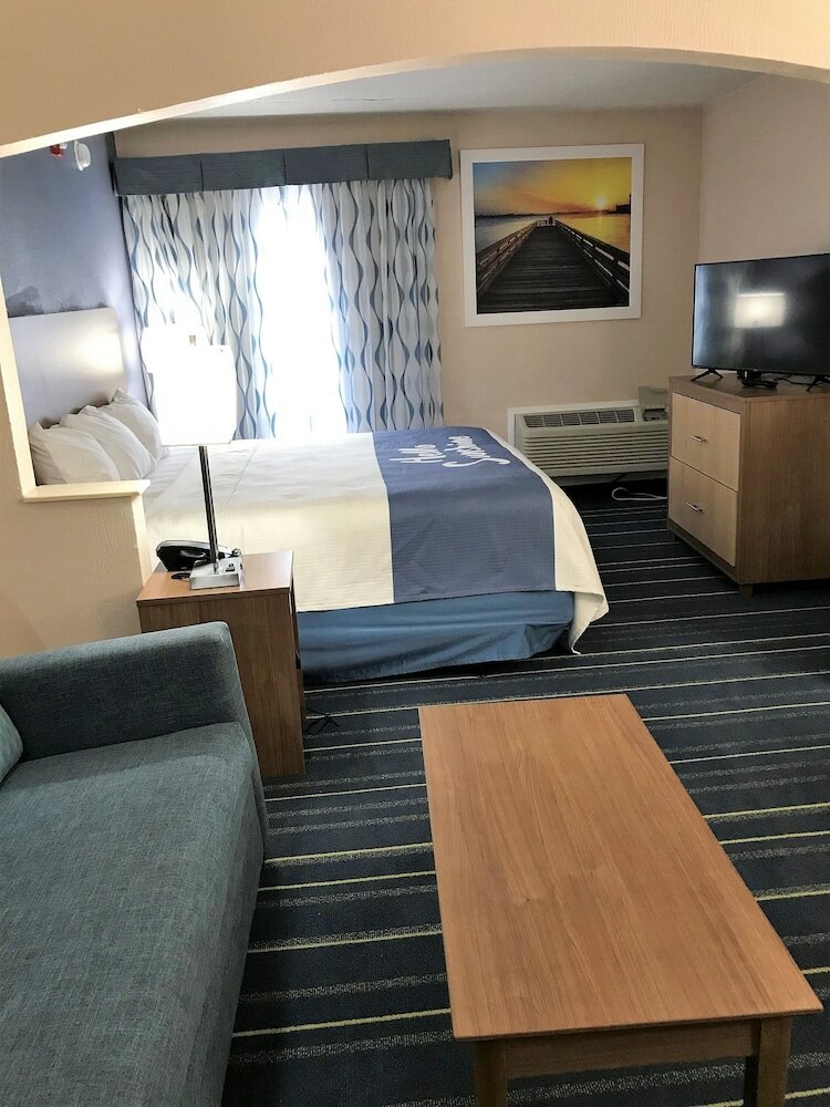 Фото Days Inn by Wyndham Panama City