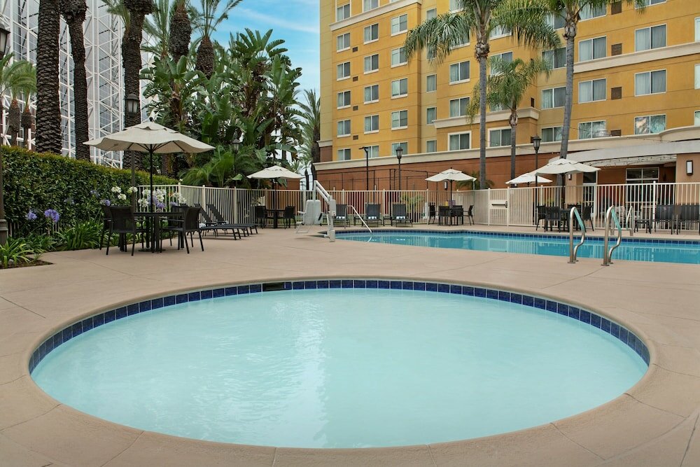 Фото Residence Inn by Marriott Anaheim Resort Area