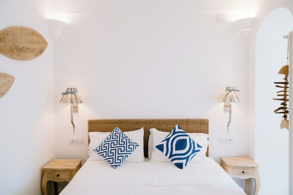 Фото Villa Mary Suites