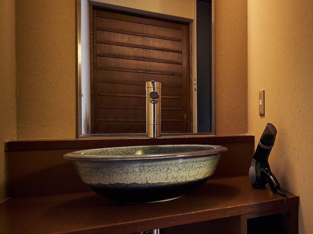 Фото Sarusawaike Yoshidaya