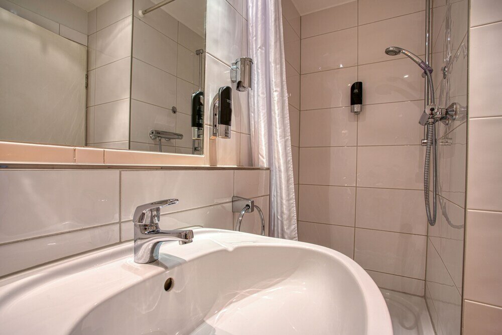 Фото Kommerzhotel Köln