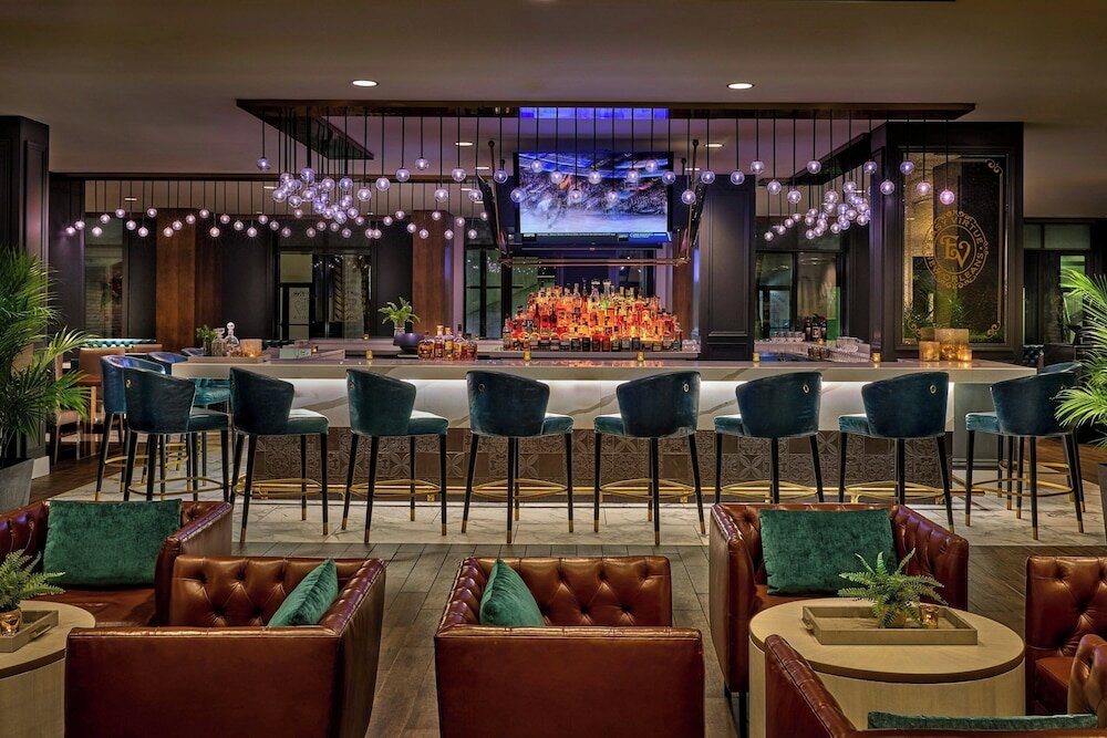 Фото New Orleans Marriott Warehouse Arts District