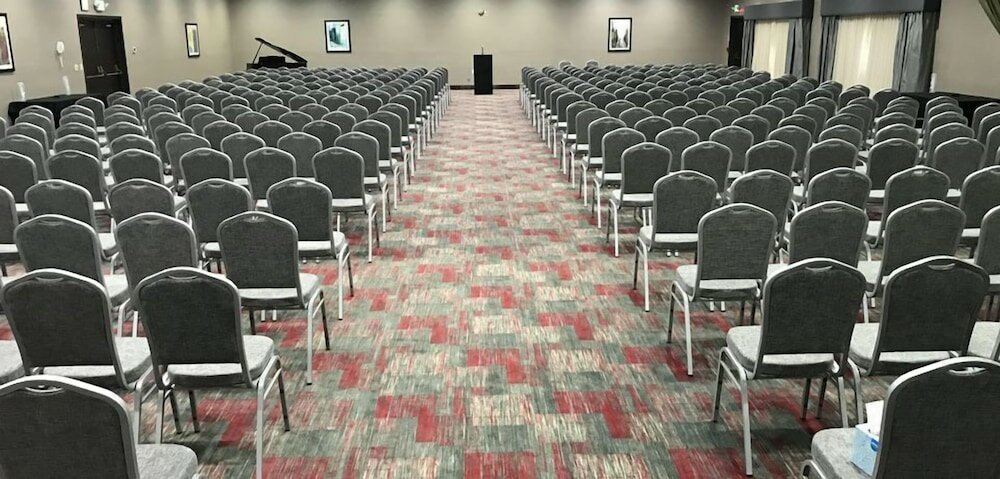 Фото Holiday Inn Salem, an Ihg Hotel