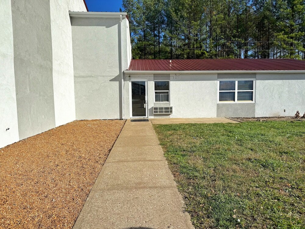 Фото Laketree Inn And Suites Marion