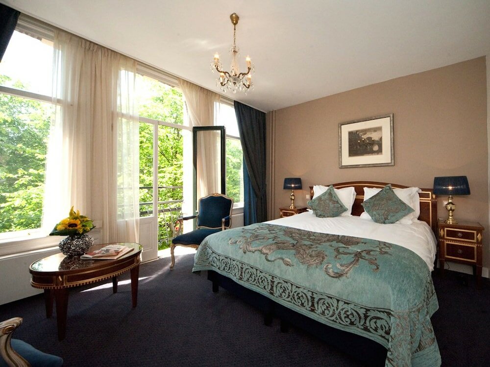 Фото Ambassade Hotel