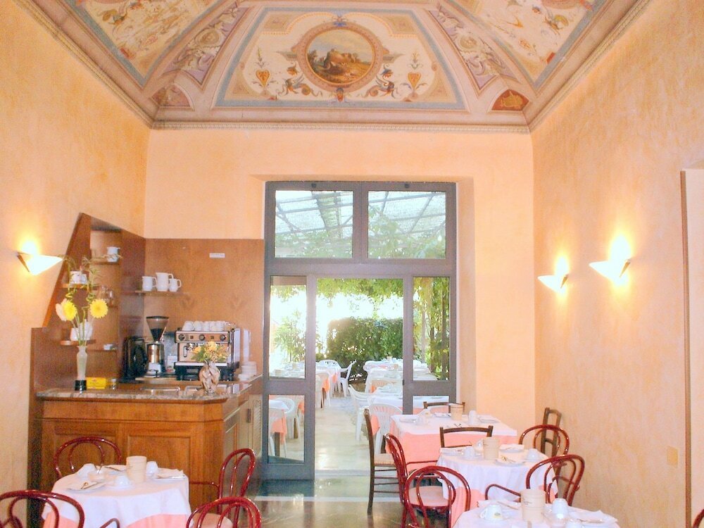 Фото Rita Major Hotel