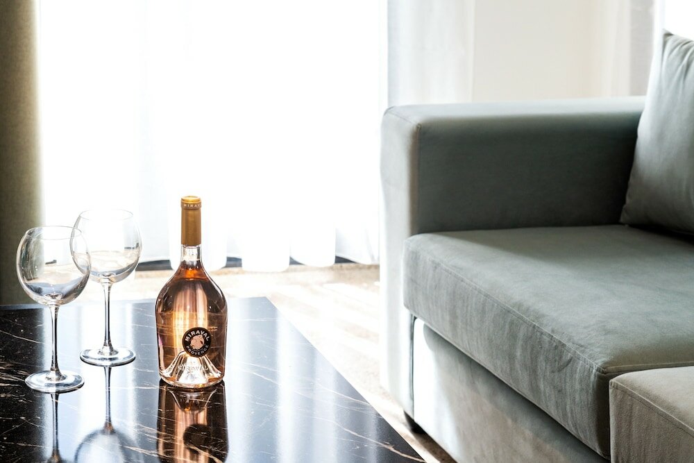 Фото Athens Ivy Suites