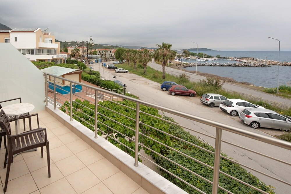 Фото Heliotrope Hotels