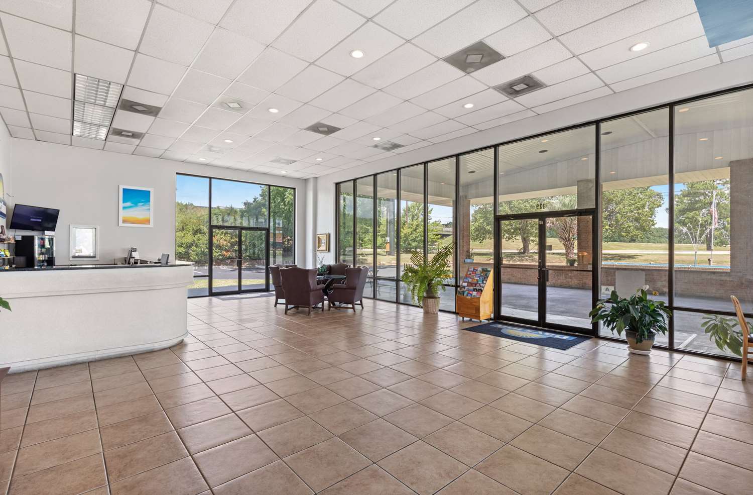 Фото Days Inn by Wyndham St George