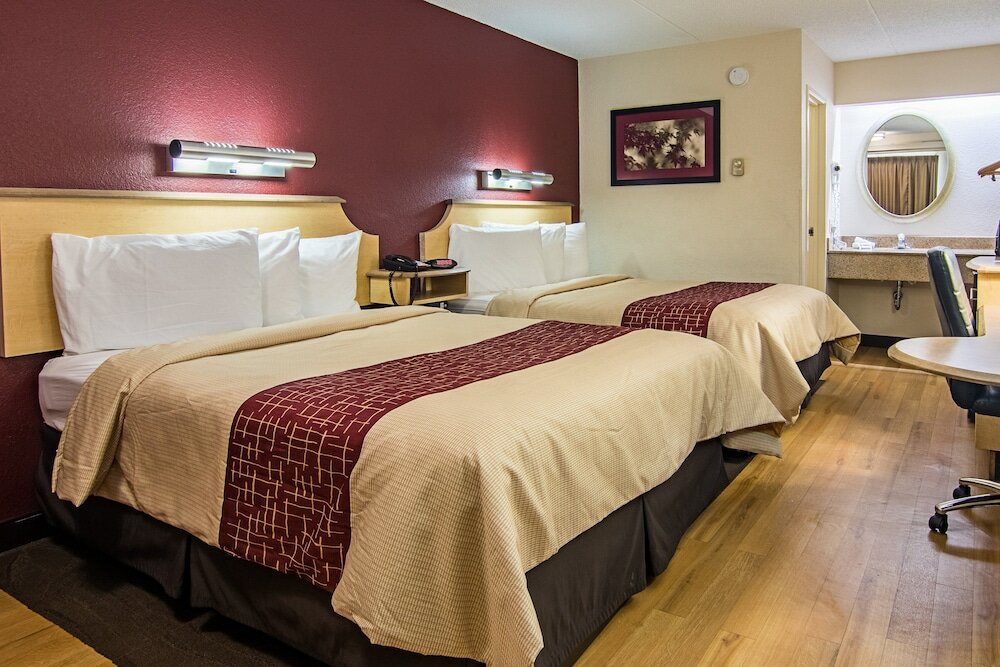 Фото Red Roof Inn Detroit - Southfield