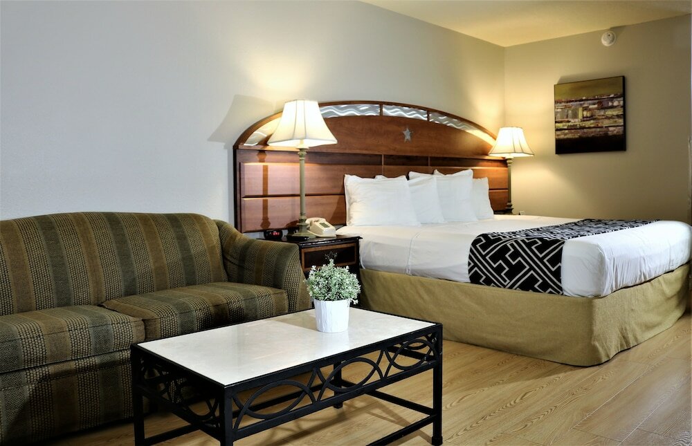 Фото Monte Carlo Inn