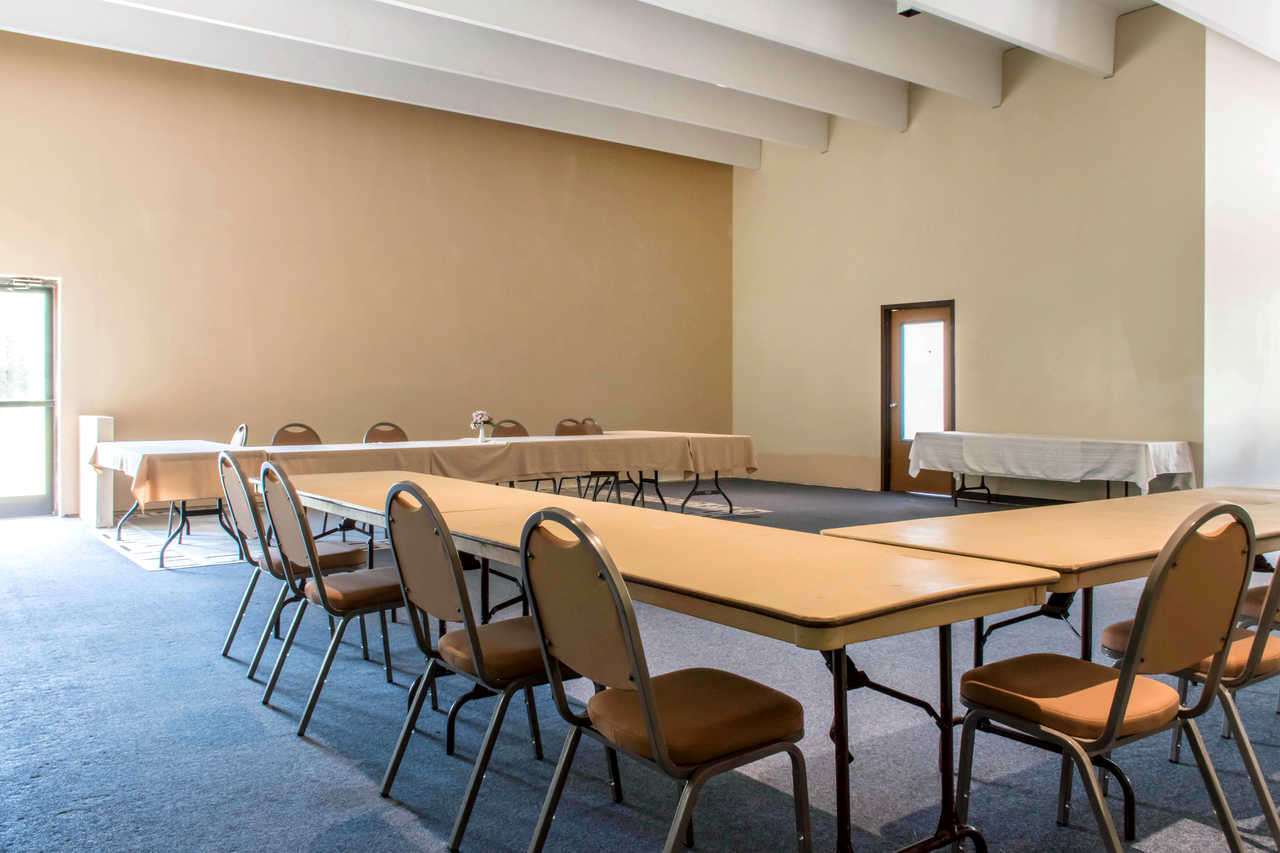 Фото Baymont by Wyndham Barstow Historic Route 66